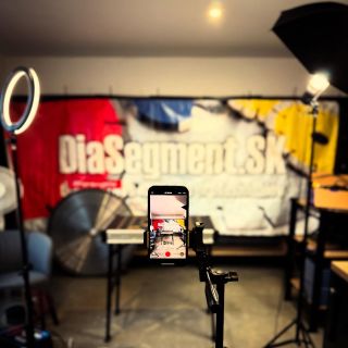 Niečo sa chystá 😜 . . . #akemi #colourbond #obkladaci #preobkladaca #diasegment #diamantovykotuc #diamantovenastroje